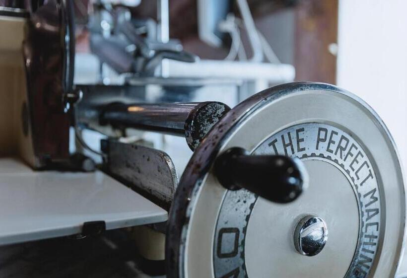 هتل Un Angelo Alla Mia Tavola