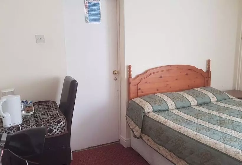 ペンション Arman Lodge House