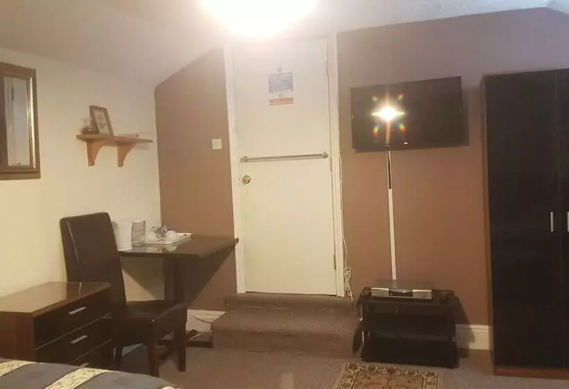ペンション Arman Lodge House