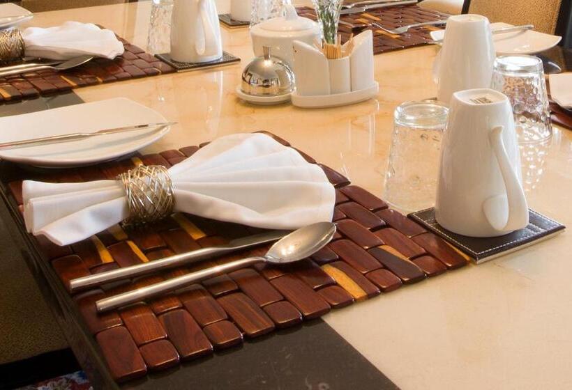 Пансион Englewood Lodge