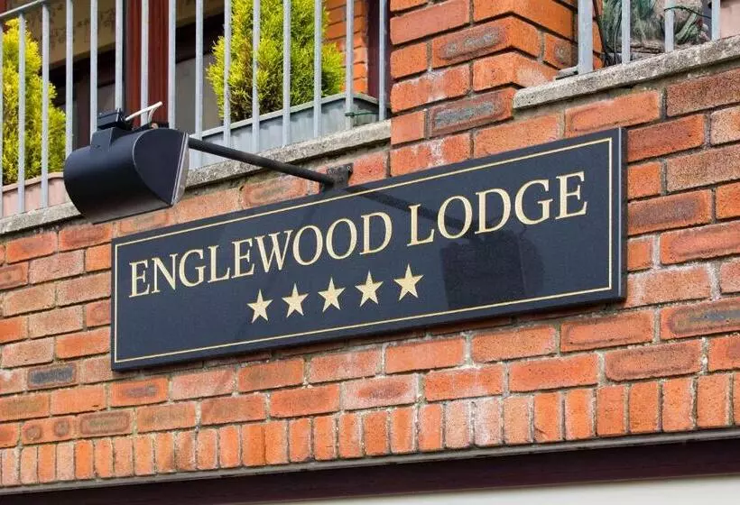 ペンション Englewood Lodge