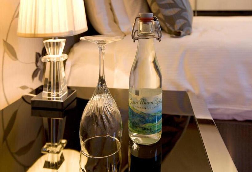 Пансион Englewood Lodge