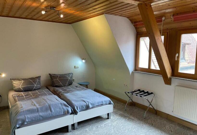 ペンション Ferienwohnungen Monteurzimmer Zur Silbernen Kanne