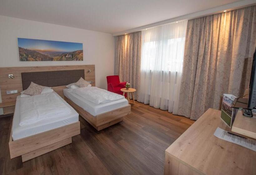 ペンション Gasthof Pfauen