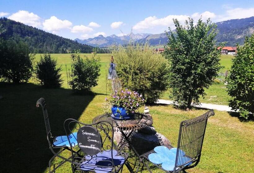 پانسیون Gästehaus Schönfeld