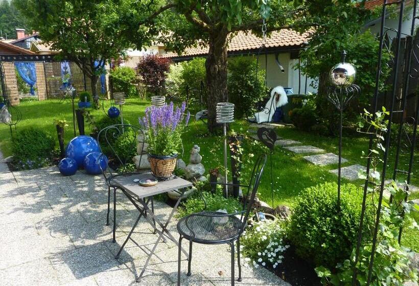 پانسیون Gästehaus Schönfeld