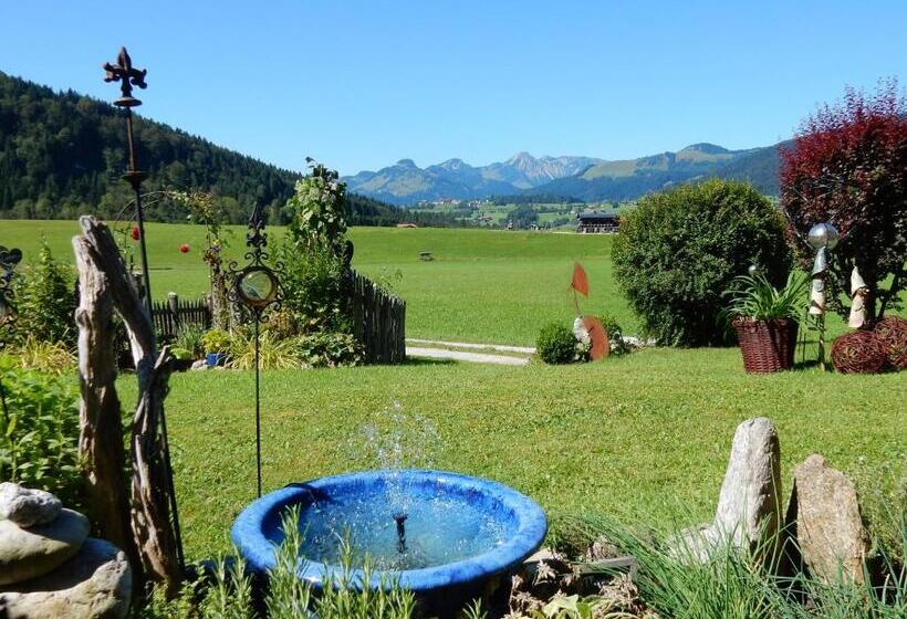 پانسیون Gästehaus Schönfeld