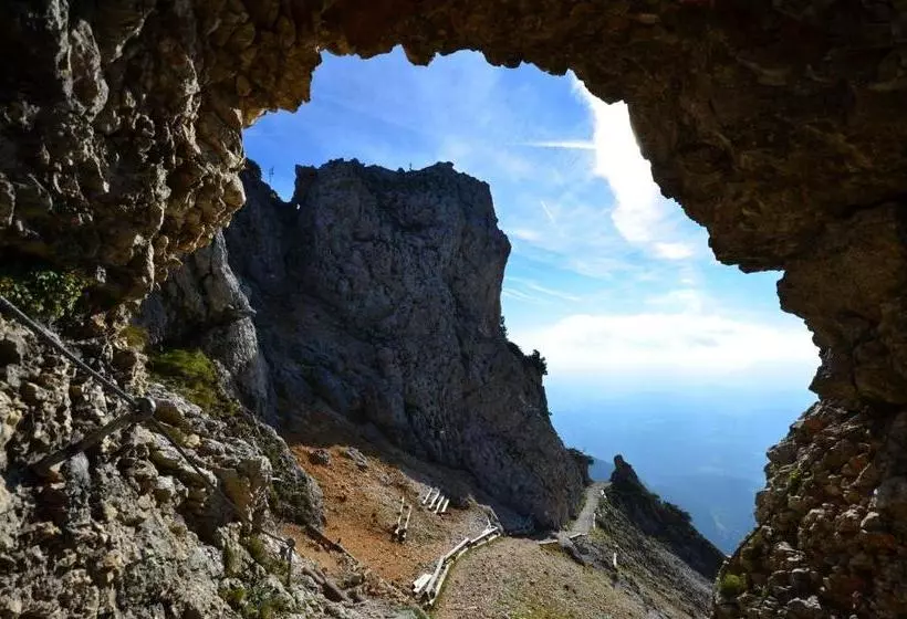 ペンション Kaiserhof