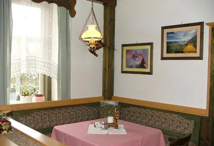 ペンション Kaiserhof