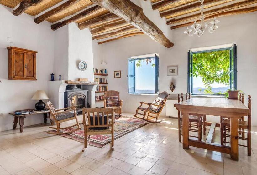 Пансион Las Chimeneas