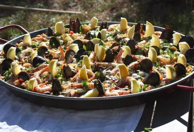 ペンション Las Chimeneas