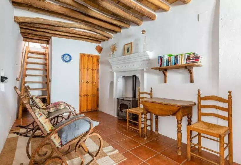 ペンション Las Chimeneas