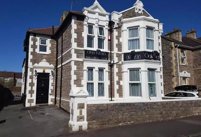 ペンション Oakover Guest House