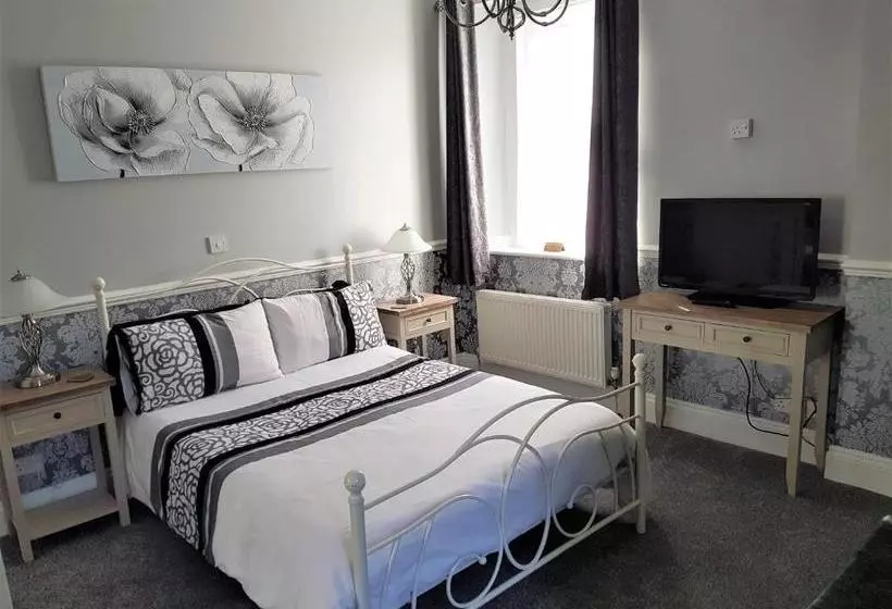 ペンション Oakover Guest House