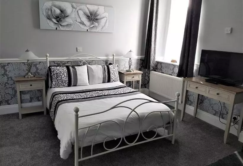 ペンション Oakover Guest House