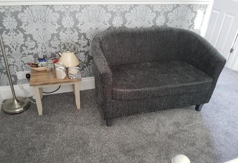 ペンション Oakover Guest House