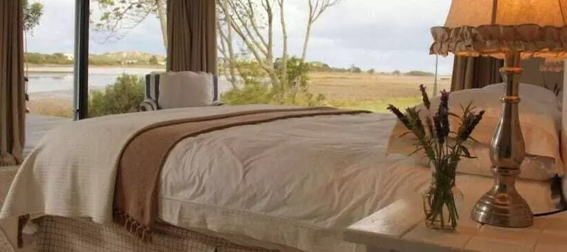 پانسیون Plett River Lodge