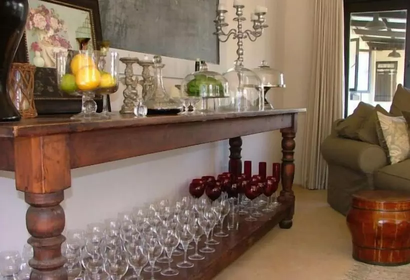پانسیون Plett River Lodge