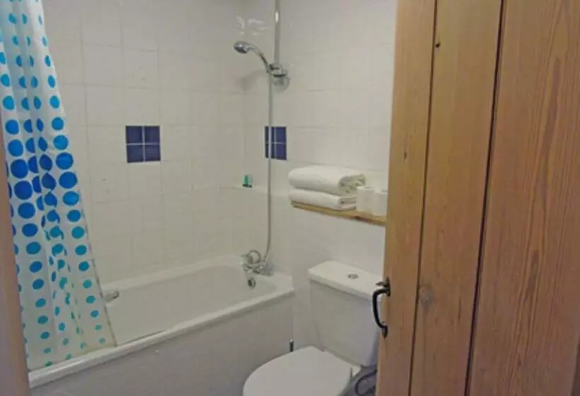 Majatalo The Falcon At Hatton