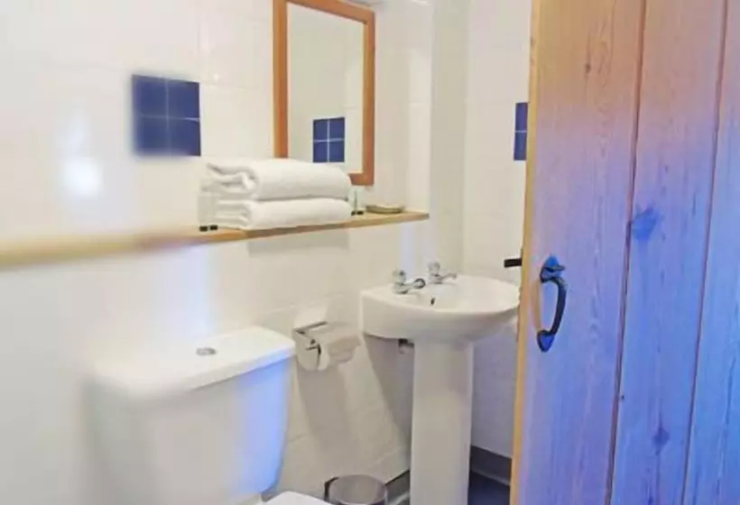 Majatalo The Falcon At Hatton