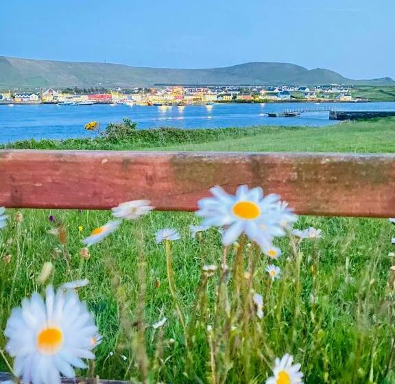 بنسيون The Ferry Boat