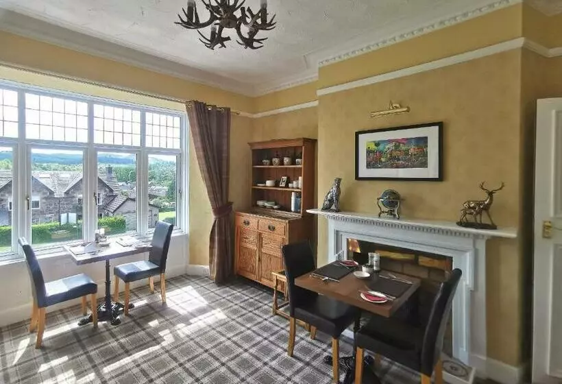 ペンション The Knowe Guest House