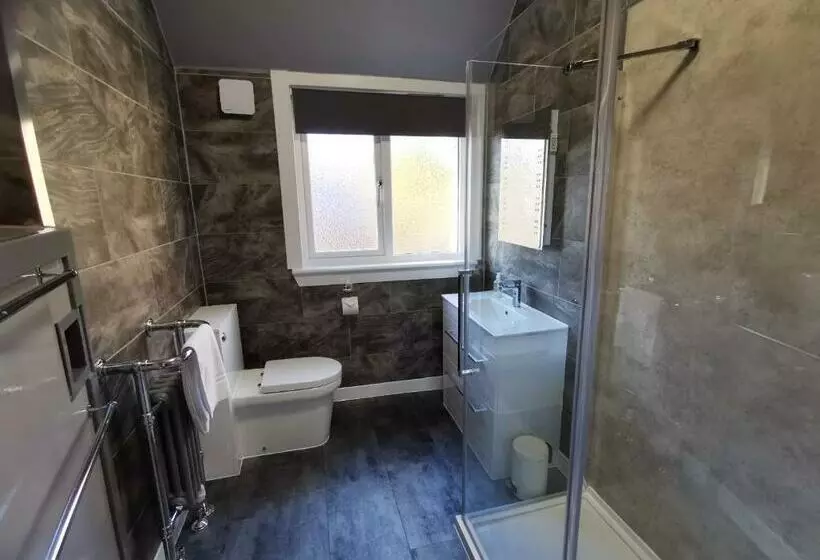 ペンション The Knowe Guest House