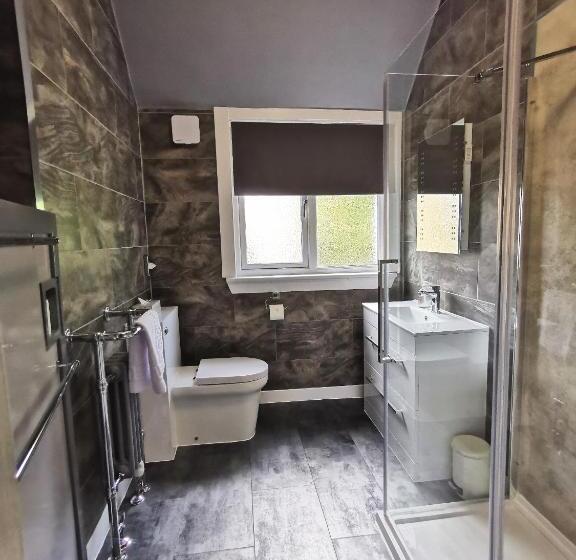 פנסיון The Knowe Guest House