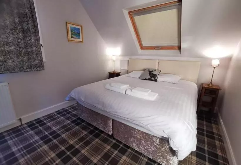 ペンション The Knowe Guest House