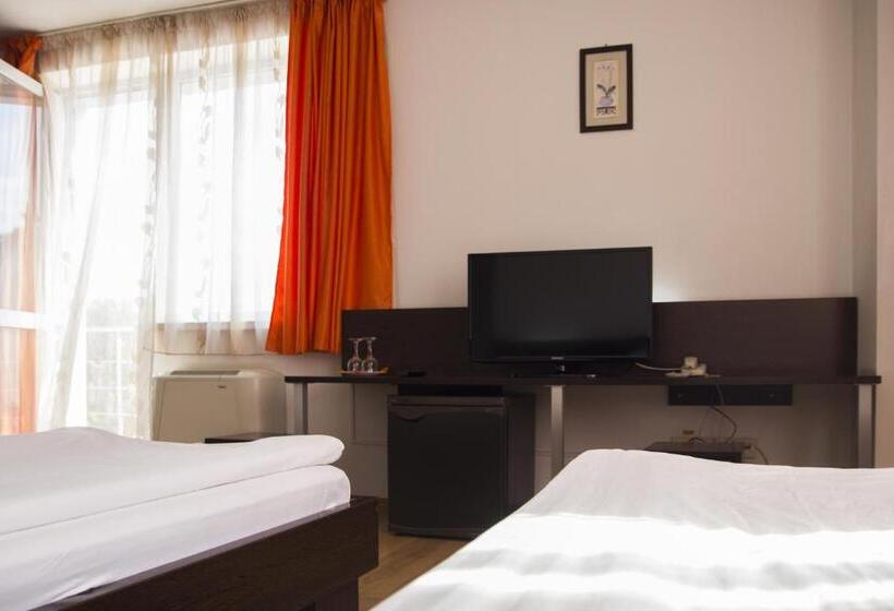 بنسيون Villa Grande