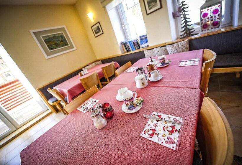 פנסיון Villa Krejza