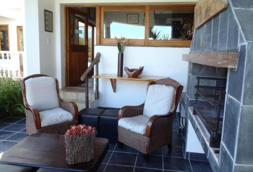 פנסיון Waterfront Lodge