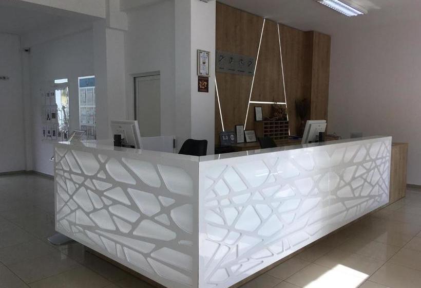 Silver Springs Apartments