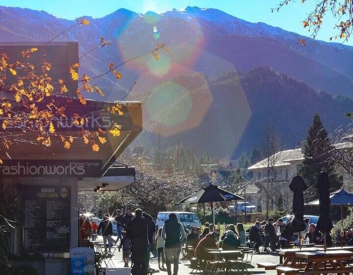 Village Lake Apartments