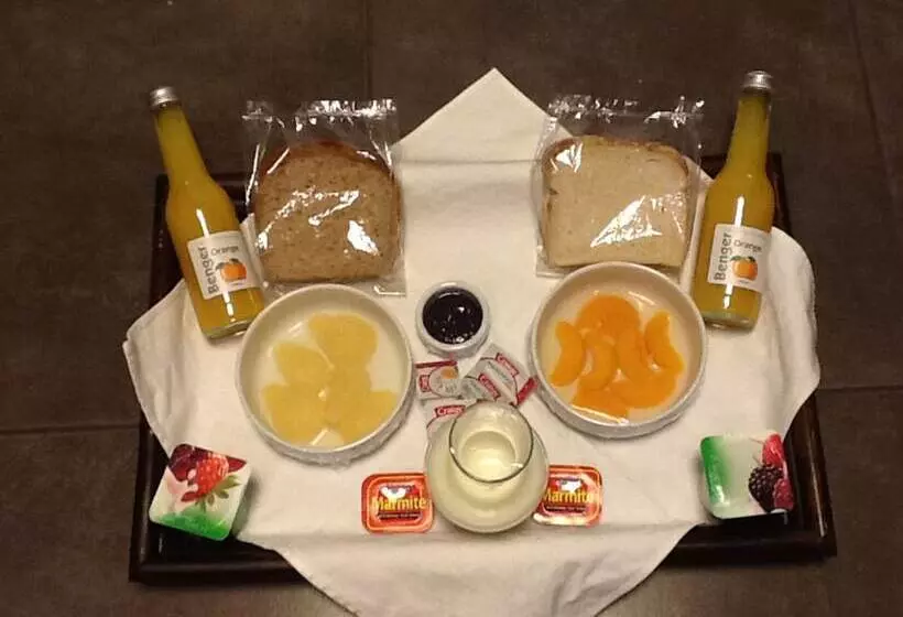 Village Lake Apartments