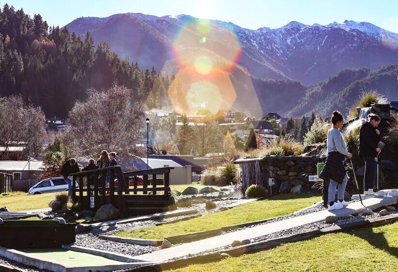 Village Lake Apartments