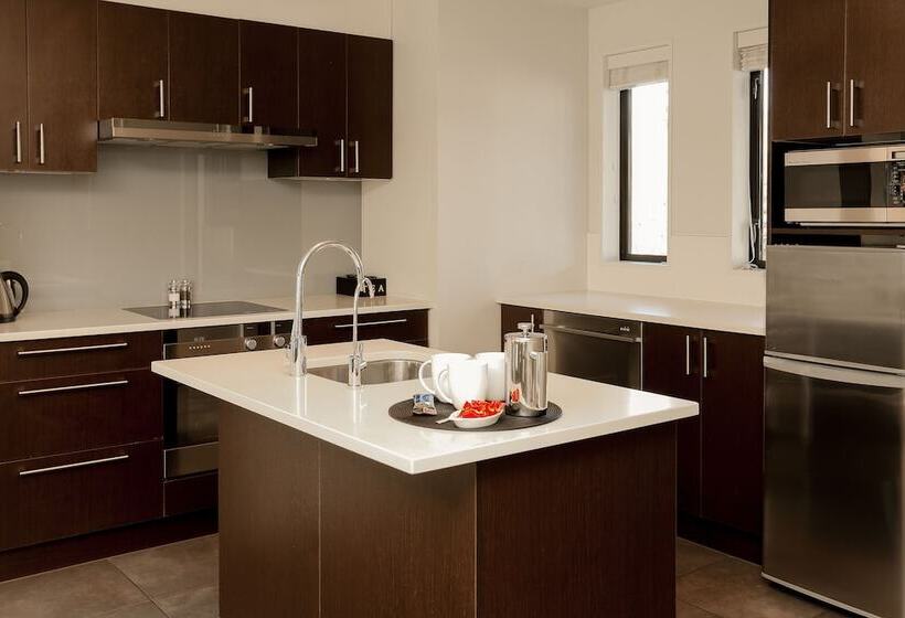 Village Lake Apartments