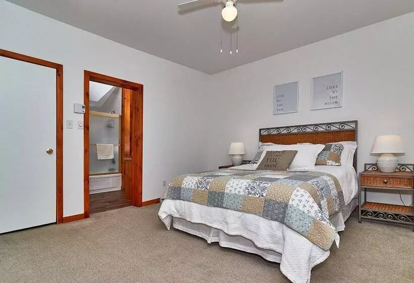 ベッドアンドブレックファースト Auberge De La Tour Et Spa