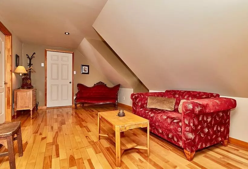 ベッドアンドブレックファースト Auberge De La Tour Et Spa