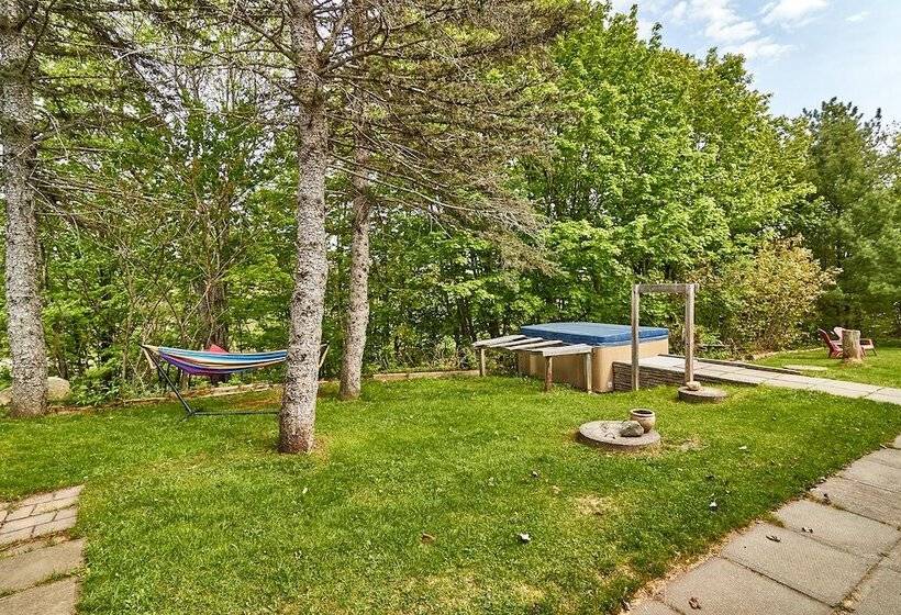 Bed and Breakfast Auberge De La Tour Et Spa