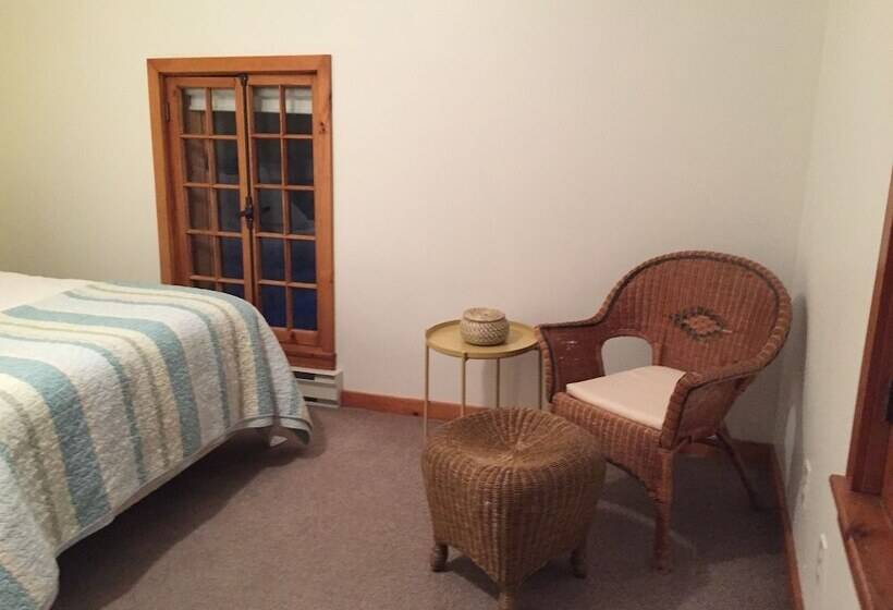 Bed and Breakfast Auberge De La Tour Et Spa