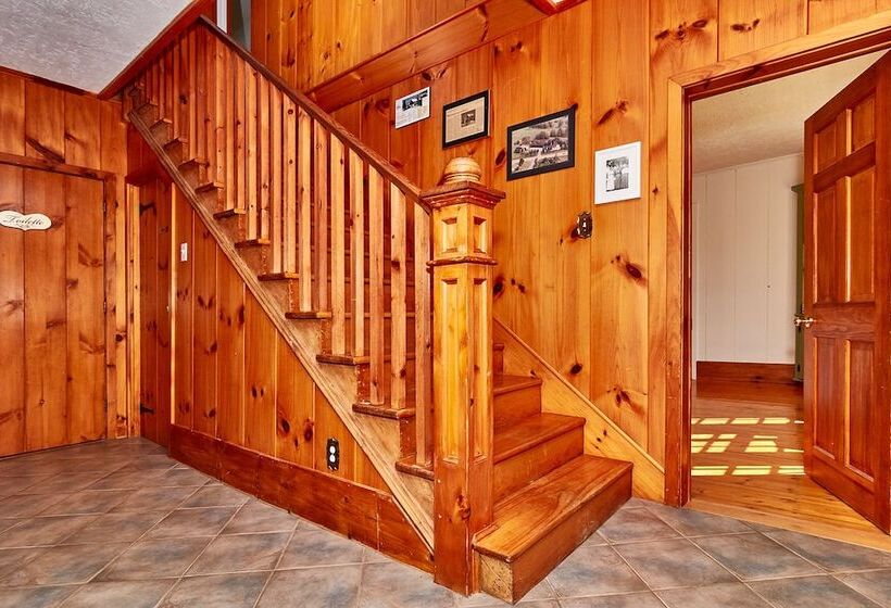 Bed and Breakfast Auberge De La Tour Et Spa