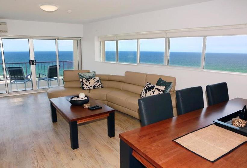 Narrowneck Court Holiday Apartments