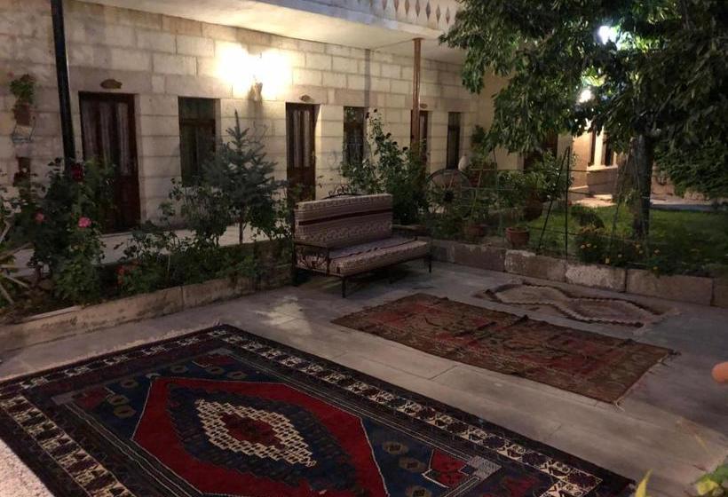 بنسيون Anatolia Raymonde Cave House