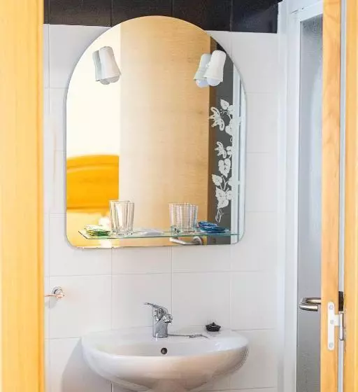 Majatalo Flor De Sal