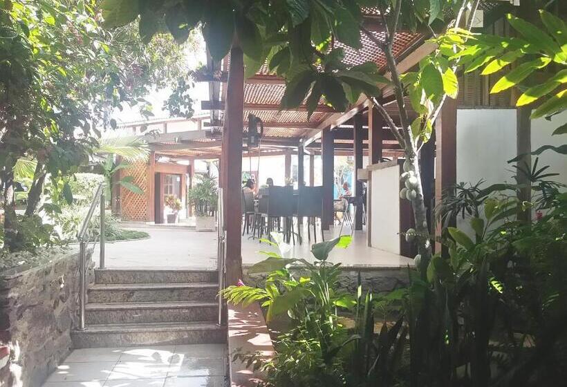 פנסיון Casa Blanca Porto Seguro