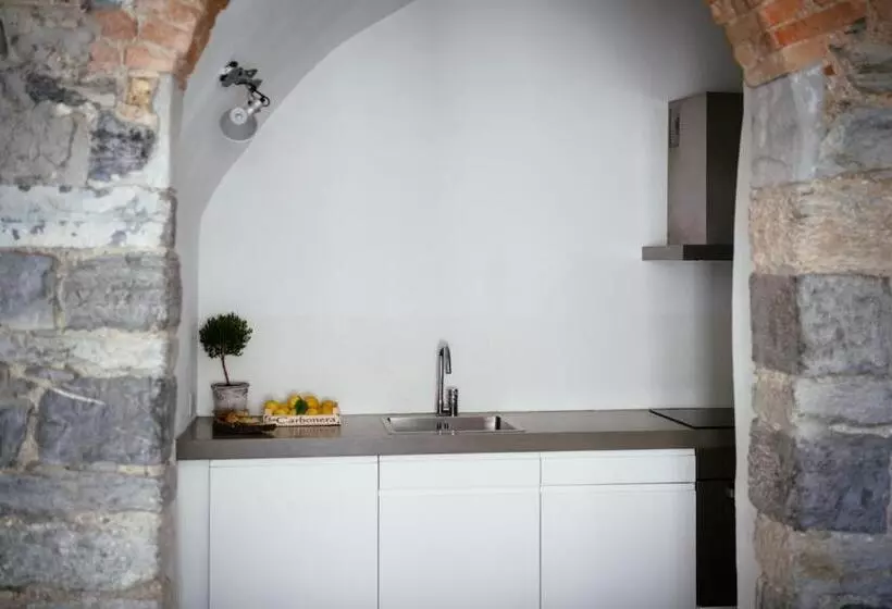 پانسیون Guesthouse Castagnola