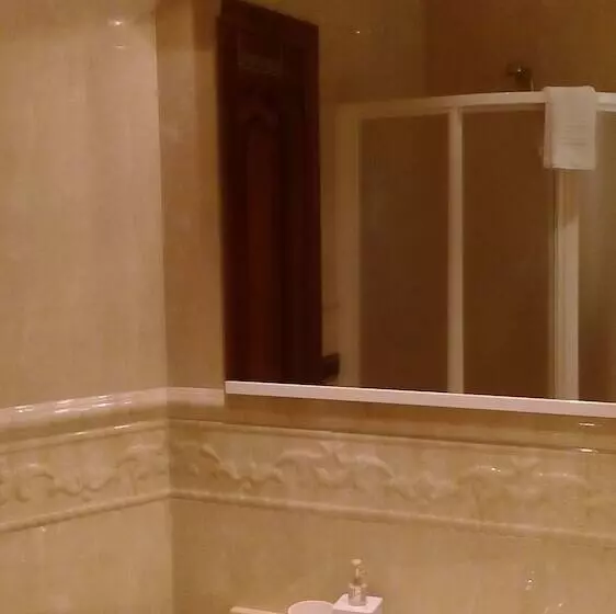 پانسیون Hostal Granada