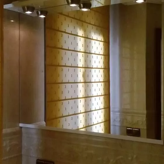 پانسیون Hostal Granada