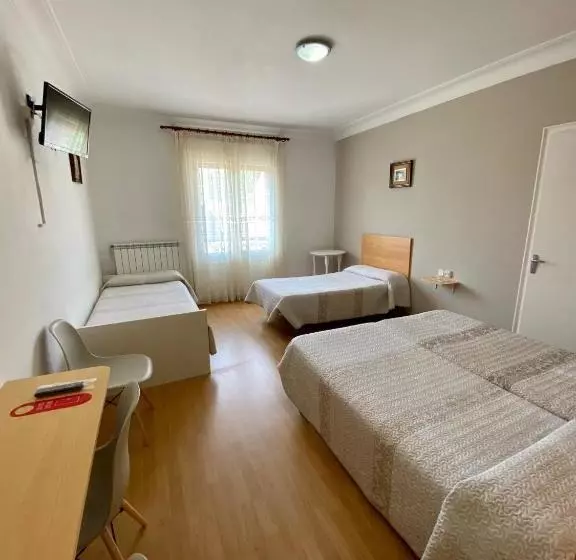 Pension Hostal L'estació